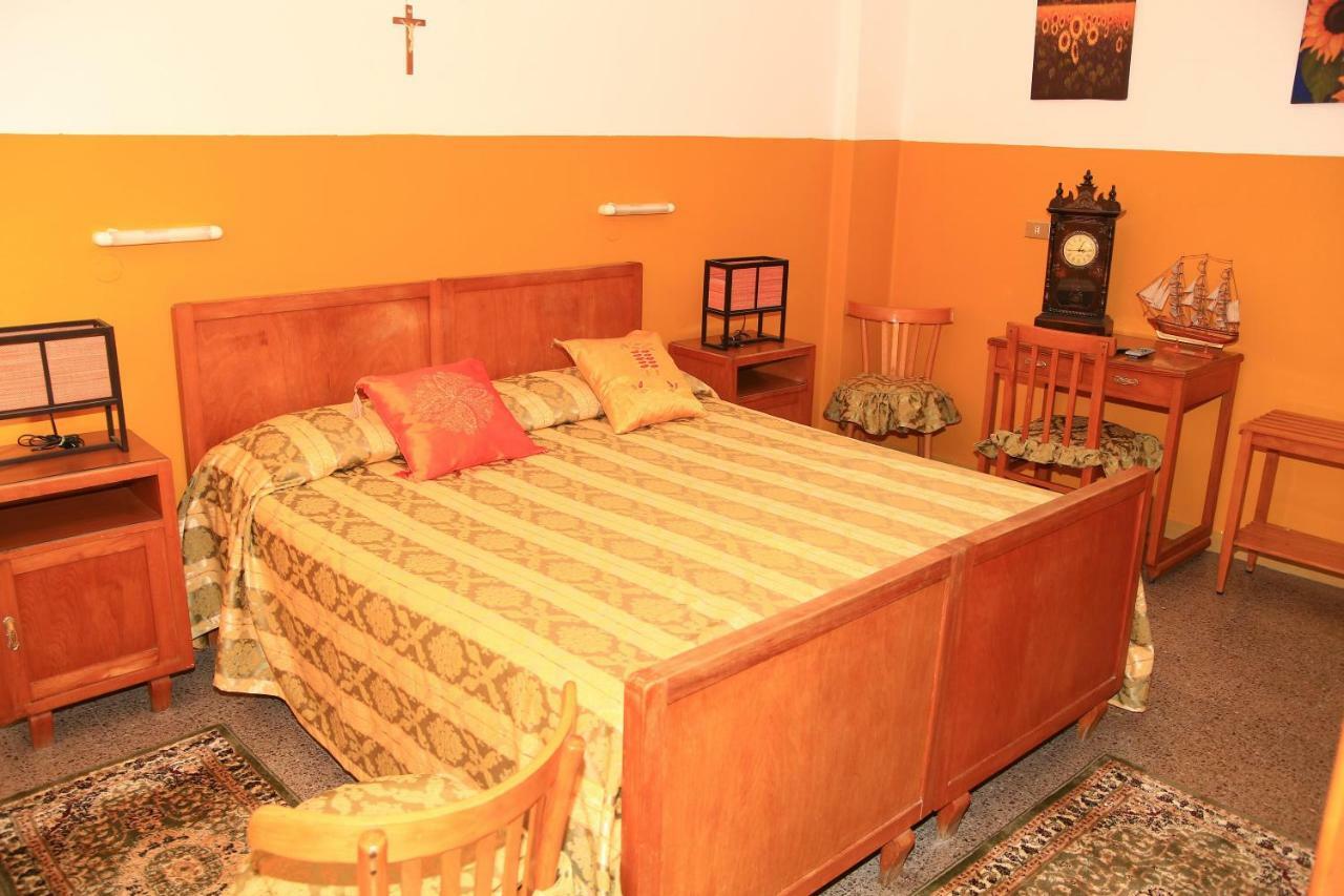 Hotel San Vincenzo Соверато-Марина Экстерьер фото