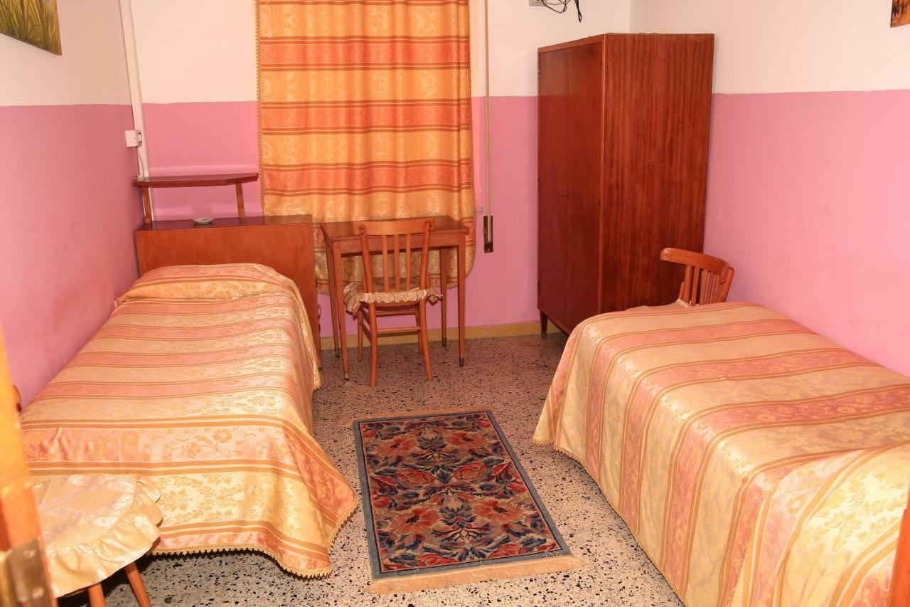 Hotel San Vincenzo Соверато-Марина Экстерьер фото